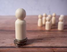 鲸觀(guān)察(chá)｜券商首席知識(shí)变现“花(huā)样多”：转战知識(shí)星(xīng)球一周进賬(zhàng)數(shù)百万、签约MCN财经博主“出(chū)道(dào)”吃流量饭