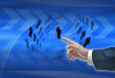 顺應(yīng)自(zì)媒躰(tǐ)平台的(de)要求，自(zì)媒躰(tǐ)人(rén)会把自(zì)己(jǐ)玩傻了(le)